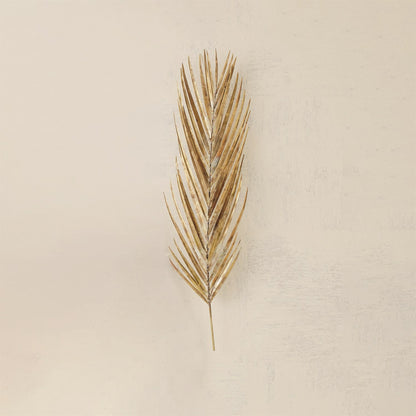 Palm Leaf by Global Views in antique brass. Made from brass, metal pipe in a modern style.