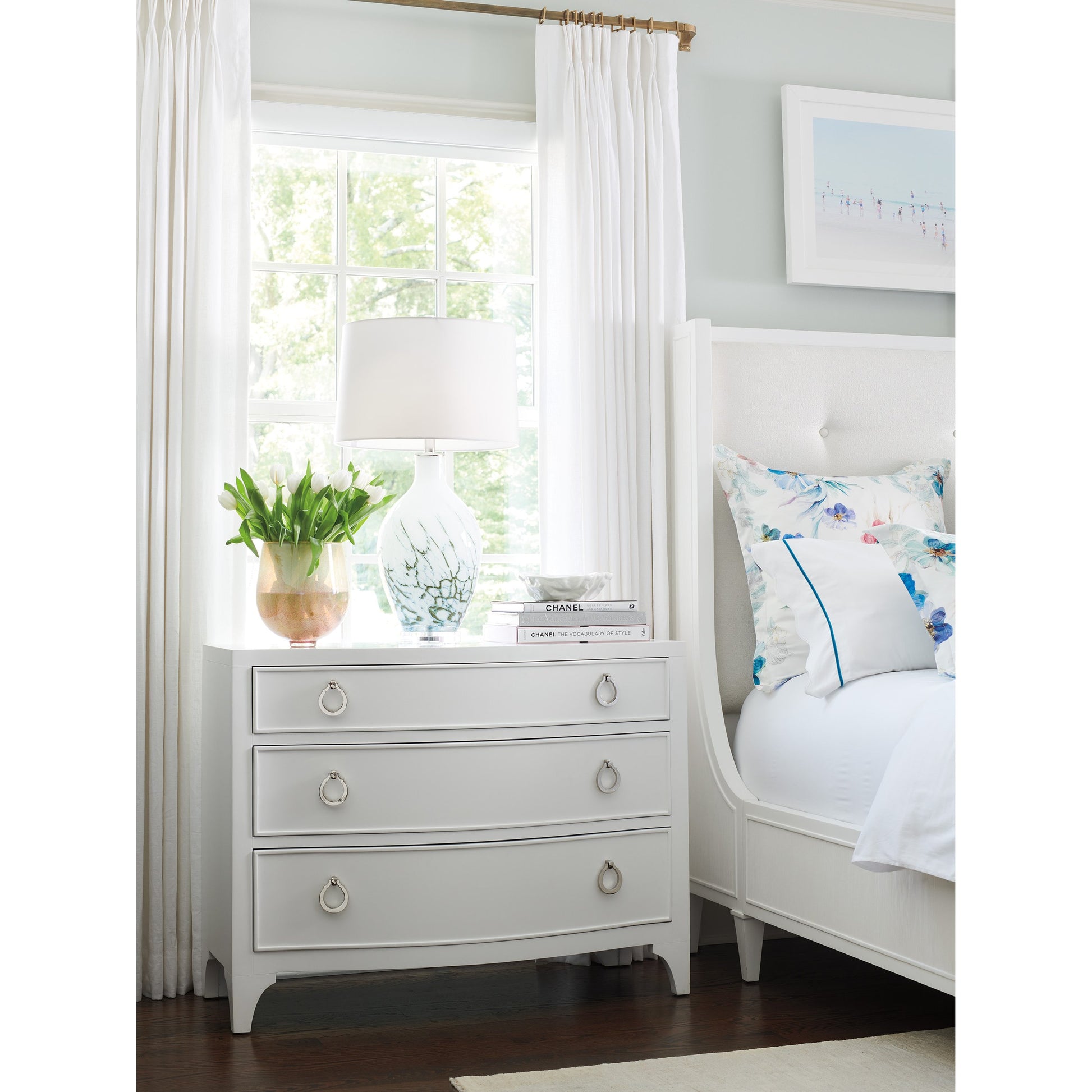 Fox River Bachelors Chest by Lexington in white. Made from unique in a cottage & farmhouse style.