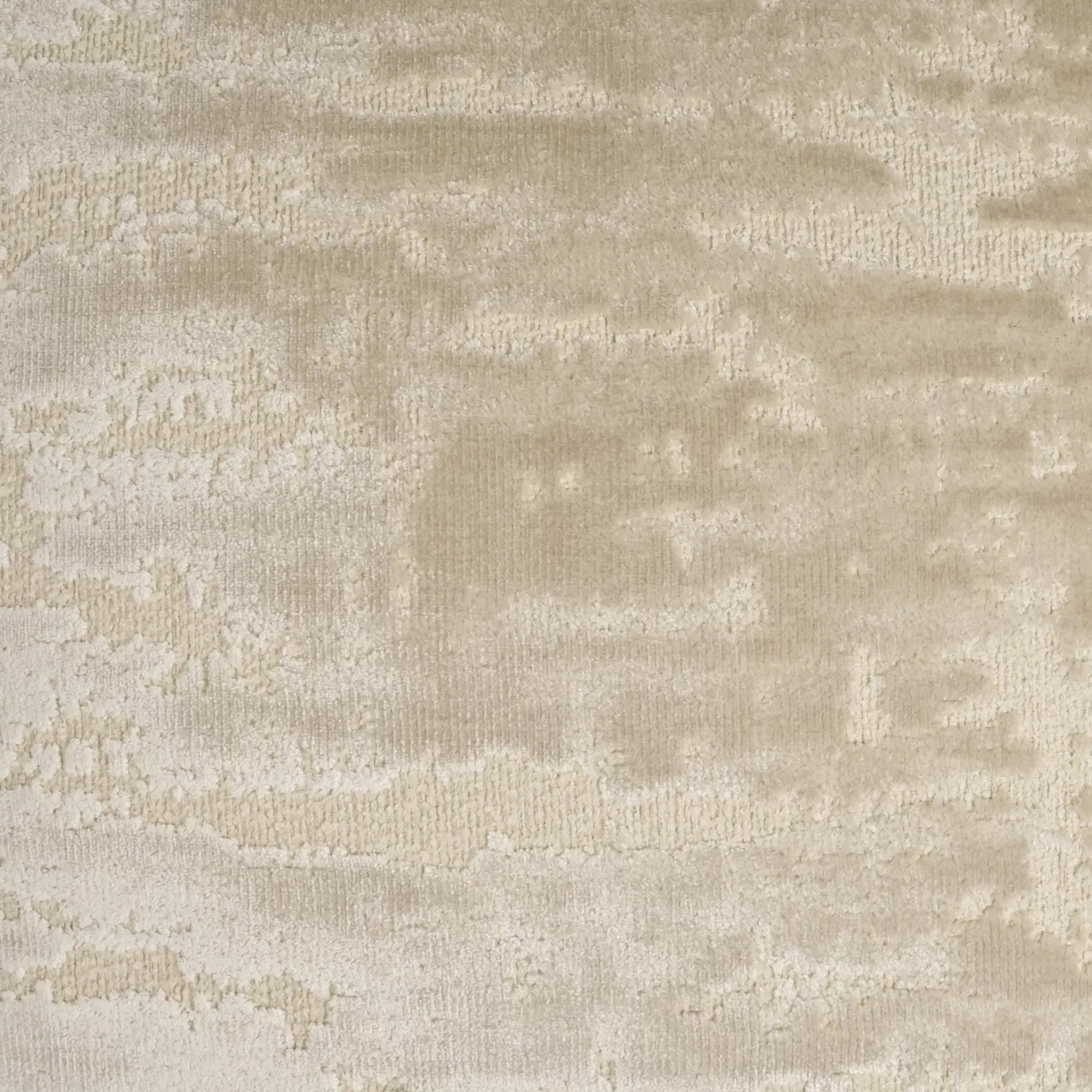 Arundel Pillow by DV Kap Home. Made from 55% polyester, 45% viscose in a modern style.