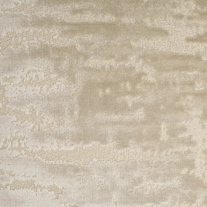 Arundel Pillow by DV Kap Home. Made from 55% polyester, 45% viscose in a modern style.