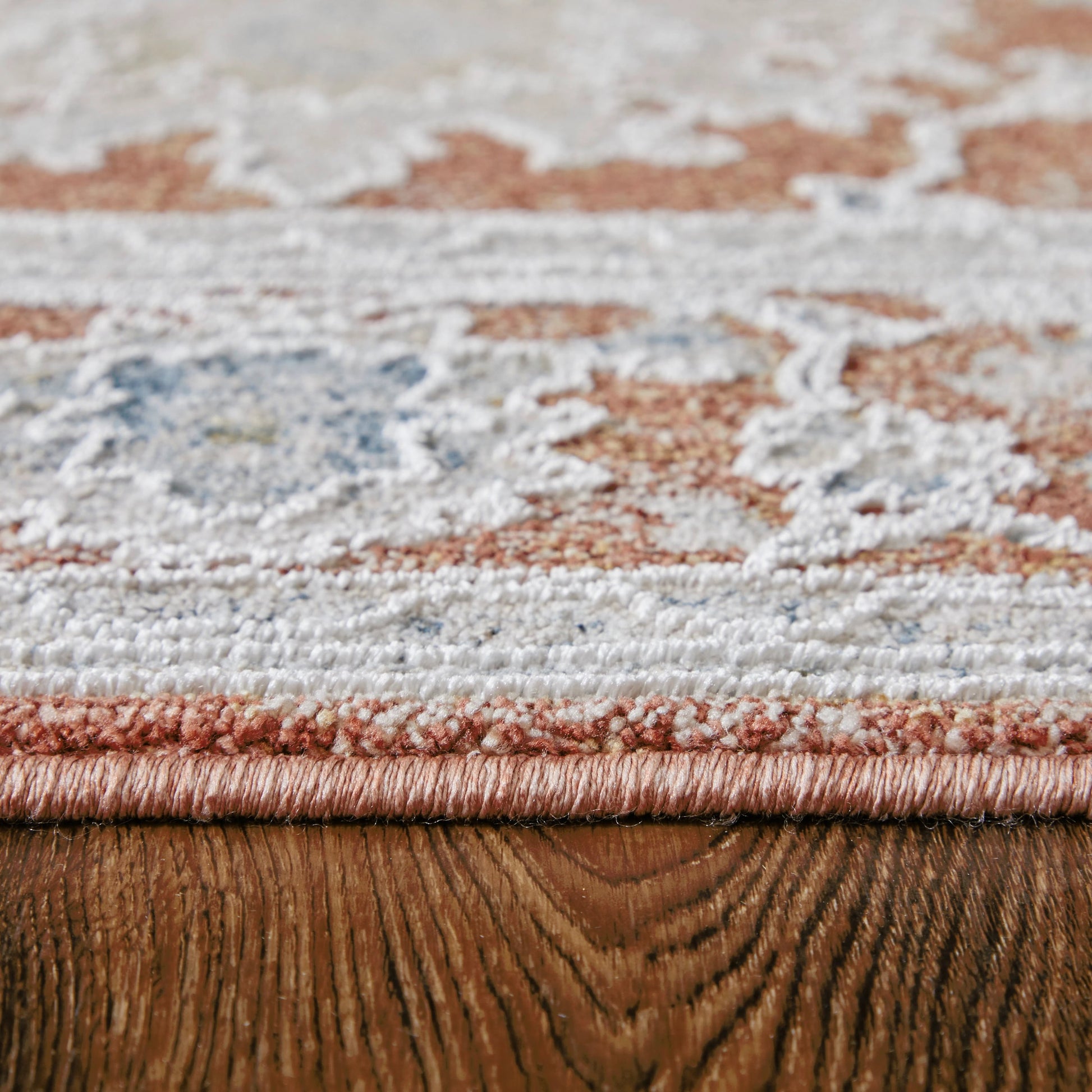 Pasha Transitional & Botanical Rug - 39M7F by Feizy. Made from polyester in a unique style.