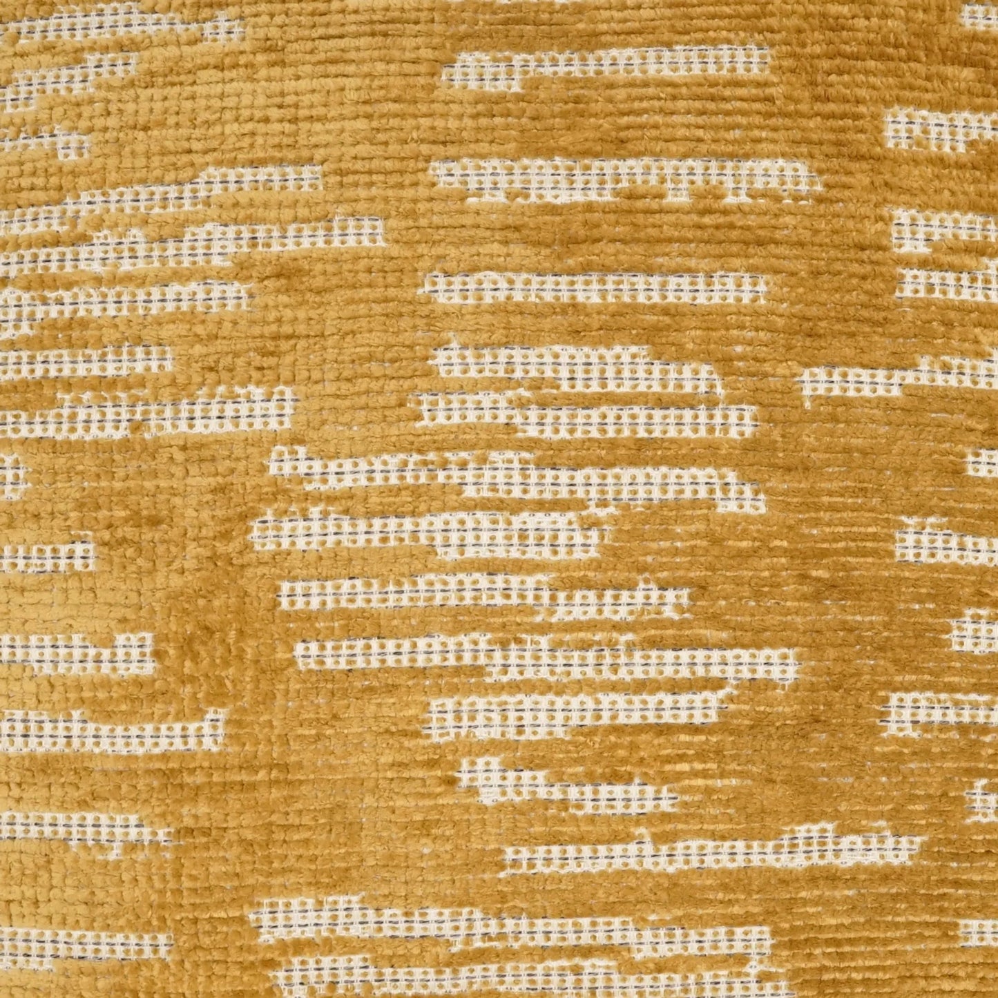 003 SI-2514619 | Closeup | Terre Pillow by DV Kap Home. Made from 40% polyester, 40% acrylic in a eclectic & global style.