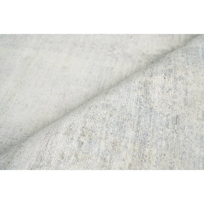 Fine Pure Silk Rug II by Exquisite Rugs in silver, ivory. Made from silk in a unique style.