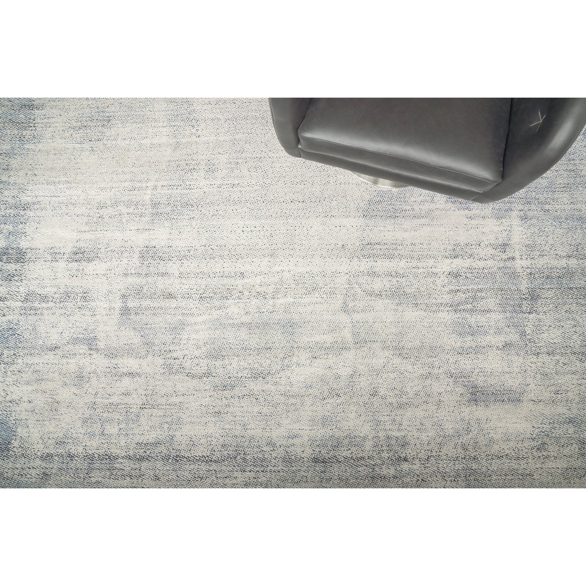 Fine Pure Silk Rug by Exquisite Rugs in white, blue. Made from silk in a unique style.