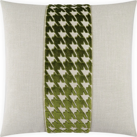 Ennis Pillow by DV Kap Home. Made from base: 100% polyester in a unique style.