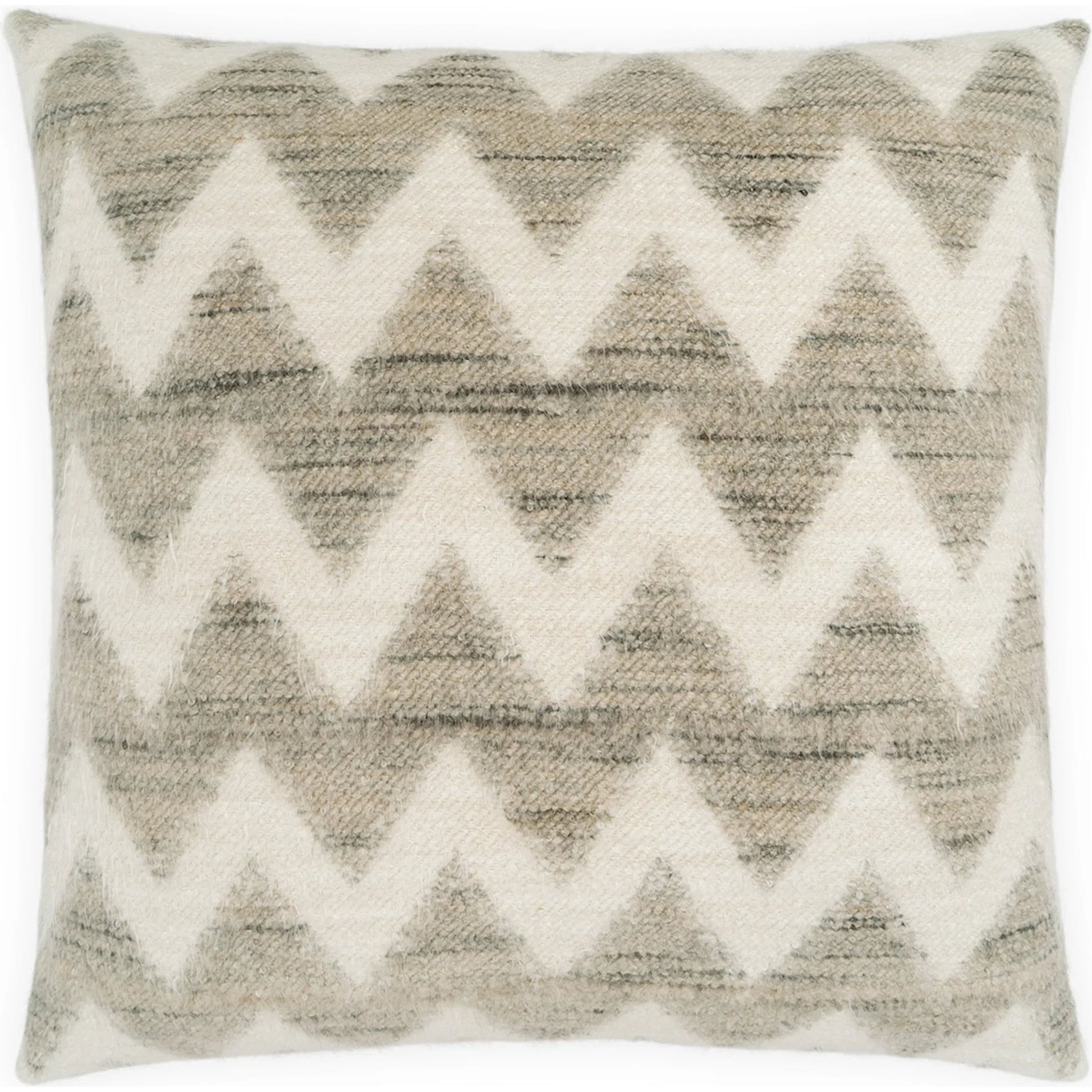 Leonne Pillow by DV Kap Home. Made from 67% polyacrylic, 16% polyester, 17% cotton in a transitional style.