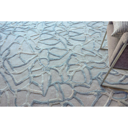 Goudy 4346 Rug by Exquisite Rugs in blue/silver. Made from wool, bamboo silk in a unique style.