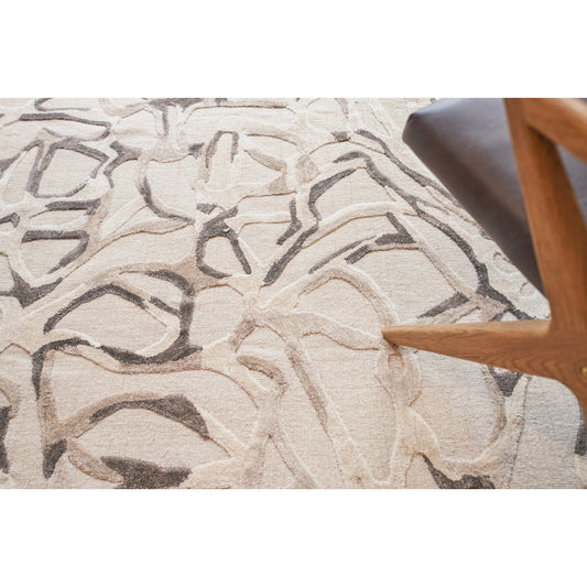 Goudy Rug - Light Silver by Exquisite Rugs in light silver. Made from new zealand wool, bamboo silk in a unique style.
