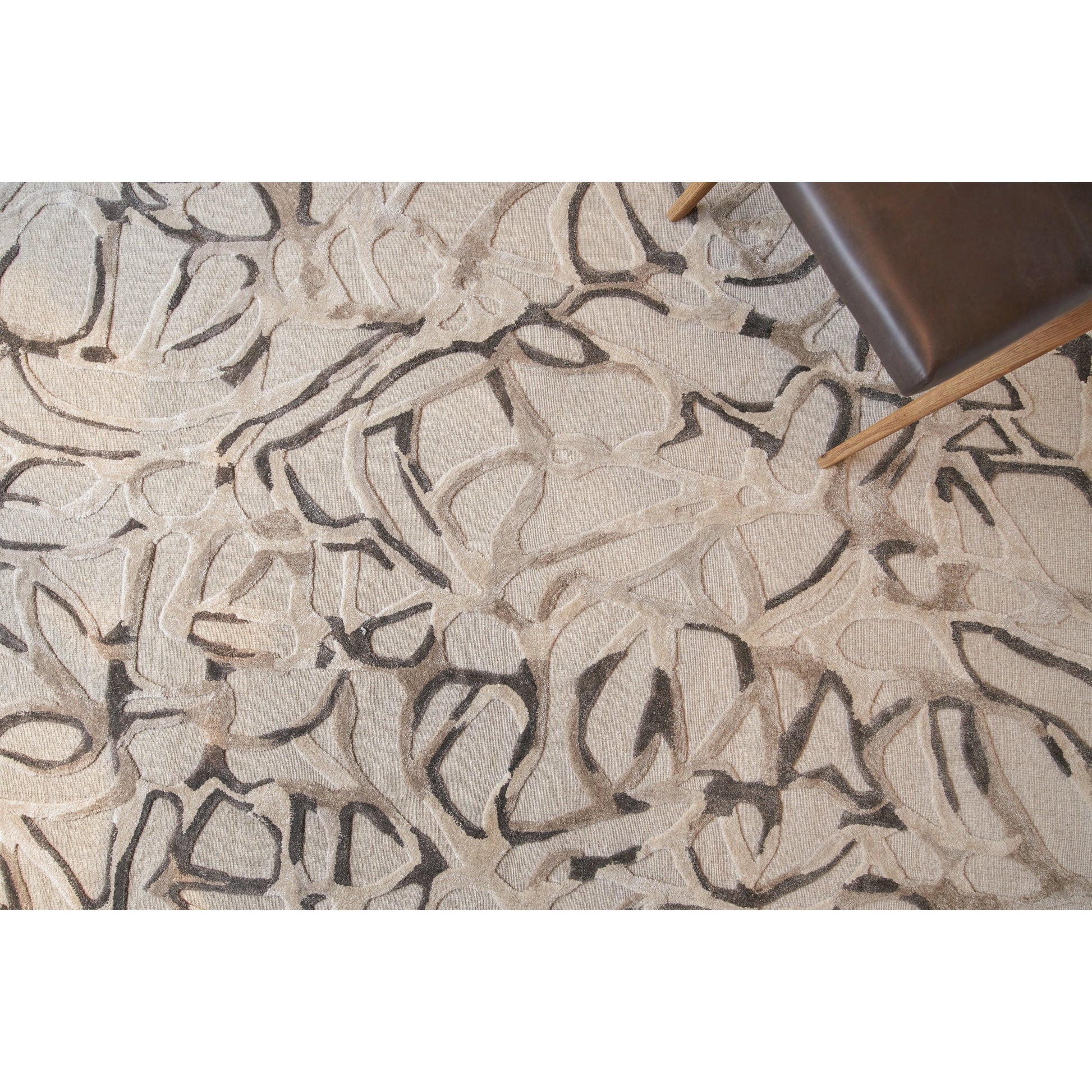 Goudy 4347 Rug by Exquisite Rugs in brown, cappucino, cream. Made from wool, bamboo silk in a unique style.