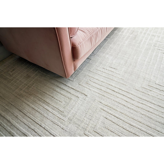 Castelli 4351 Rug by Exquisite Rugs in ivory. Made from bamboo silk, cotton in a unique style.