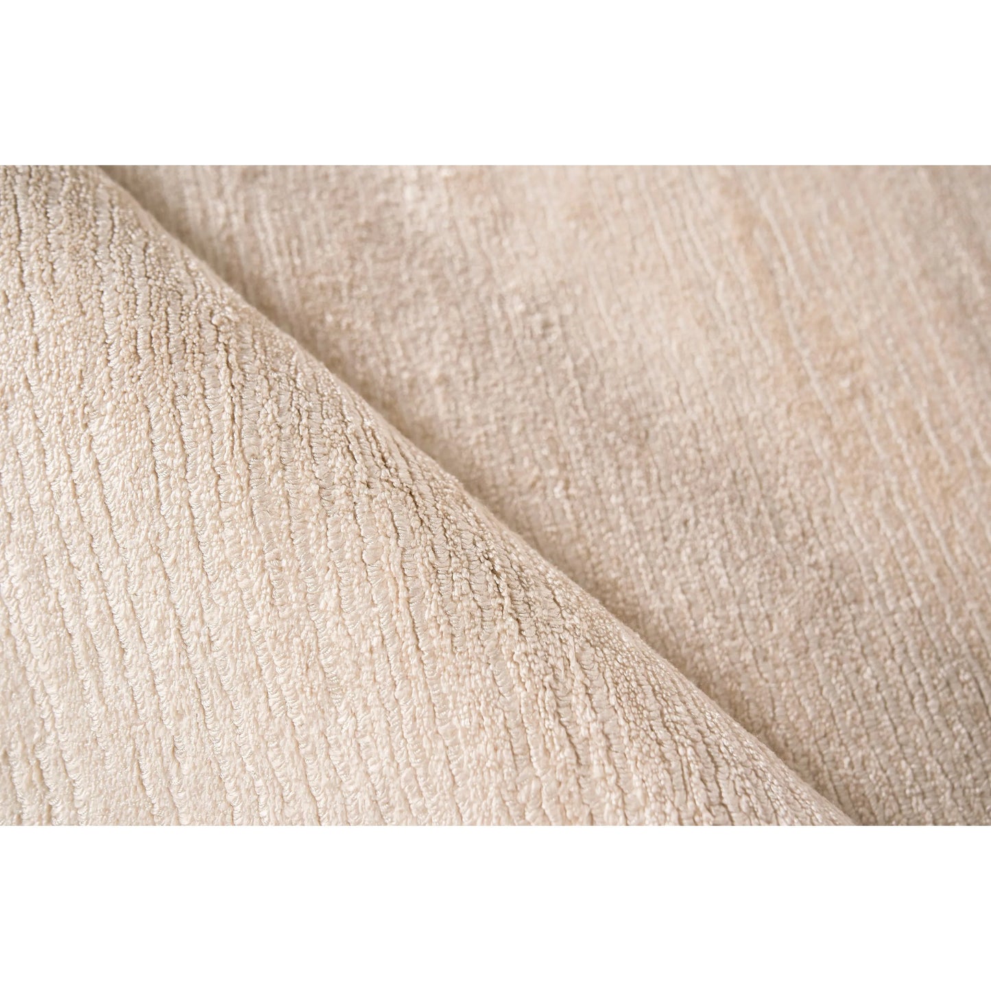 084 SI-2384157,SI-2384158 | Closeup | Tangaro Rug by Exquisite Rugs. Made from bamboo silk, banana silk in a unique style.