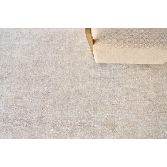 Tangaro 4435 Rug by Exquisite Rugs in ivory. Made from bamboo silk, banana silk in a unique style.