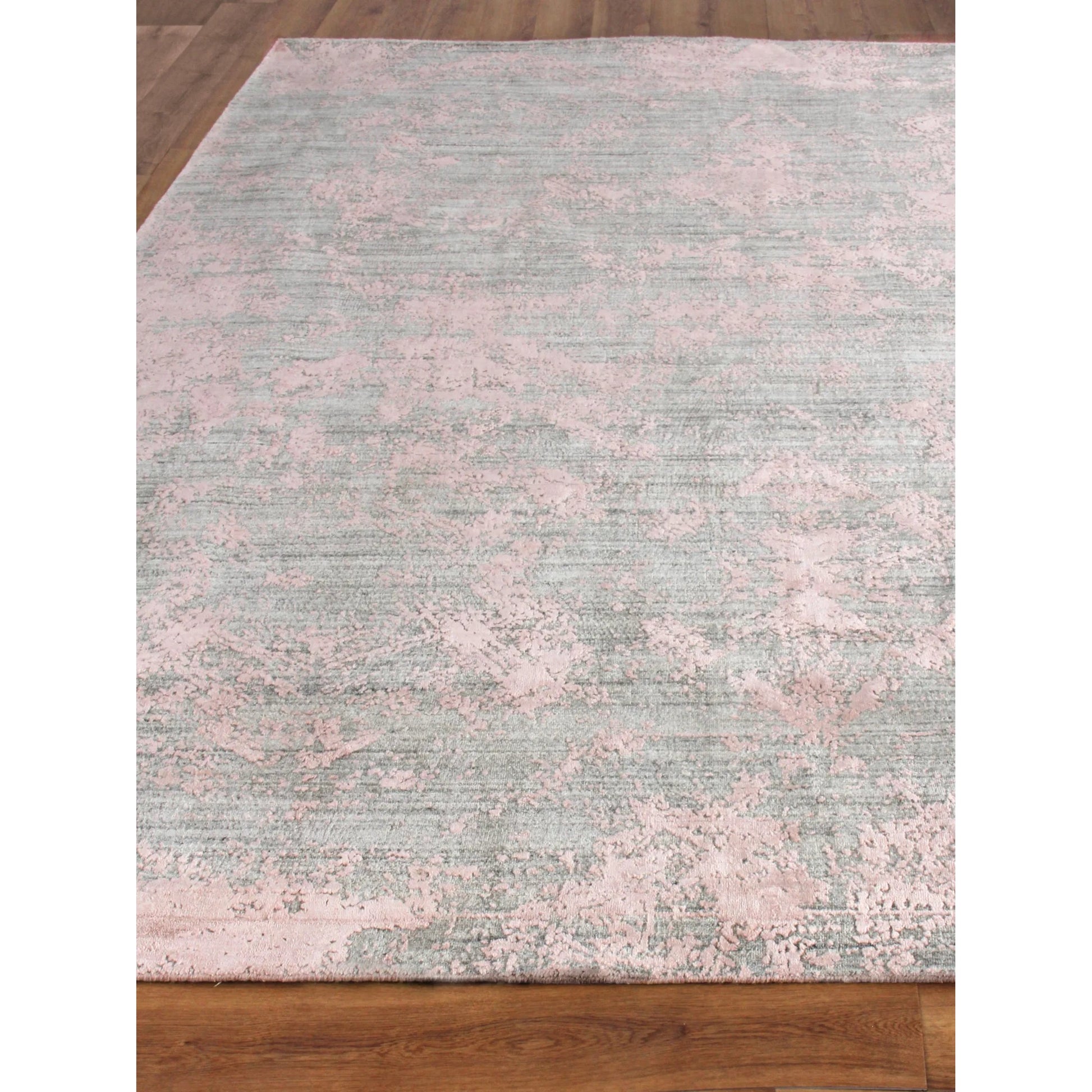 Lillian Rug by Exquisite Rugs in gray, rose. Made from wool, bamboo silk in a unique style.