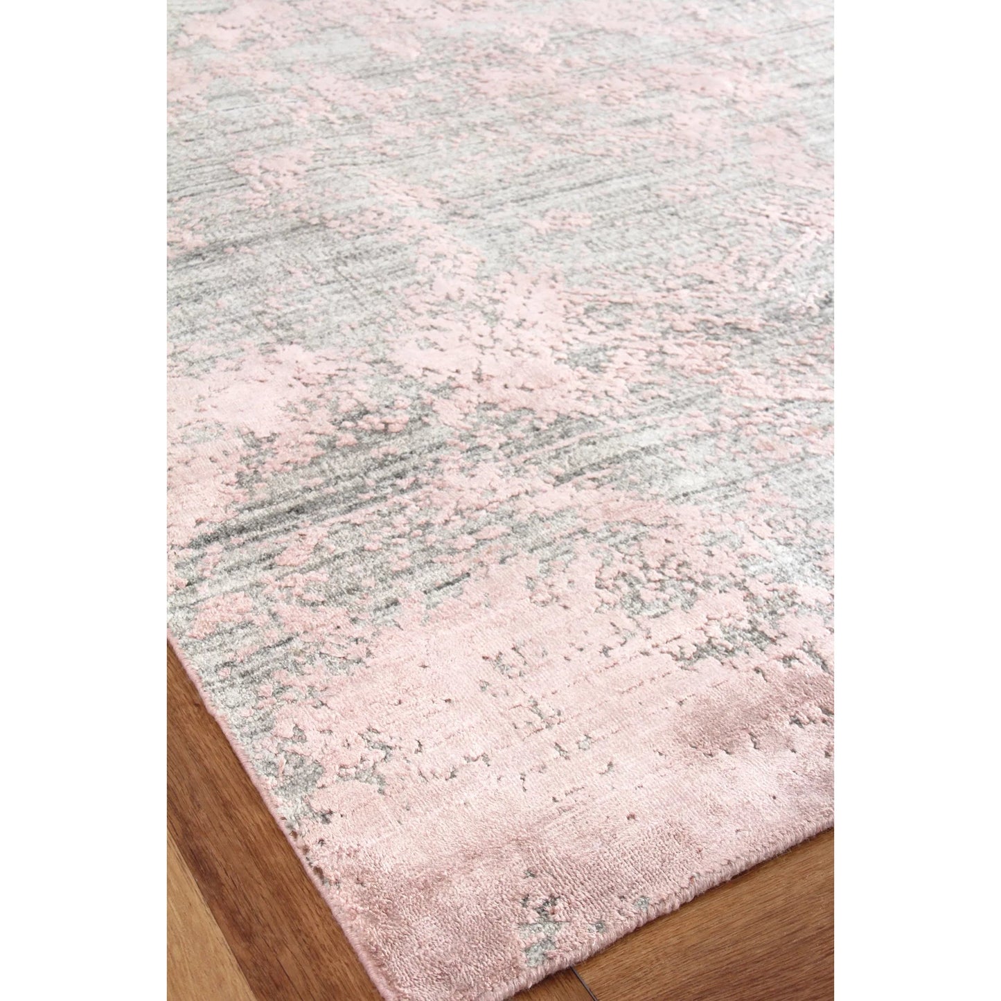012 SI-2384163,SI-2384164 | Closeup | Lillian Rug by Exquisite Rugs in gray, rose. Made from wool, bamboo silk in a unique style.