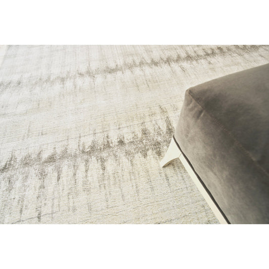 Chroma 4523 Rug by Exquisite Rugs in ivory/silver. Made from ivory in a unique style.