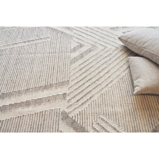 Scandinavian 4588 Rug by Exquisite Rugs in ivory/gray. Made from ivory in a unique style.