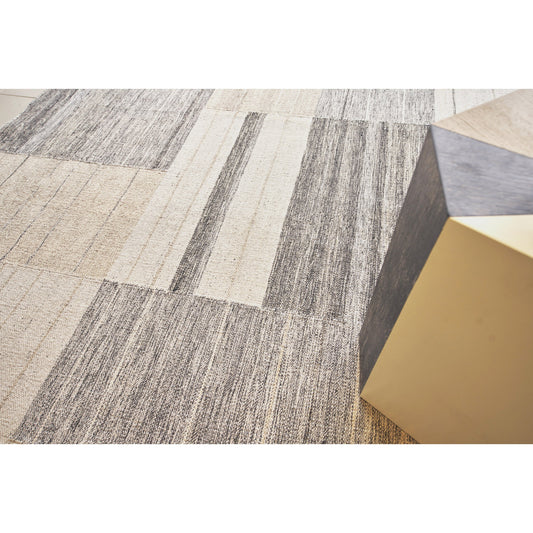 Scandinavian 4591 Rug by Exquisite Rugs in ivory/blue/gray. Made from ivory in a unique style.