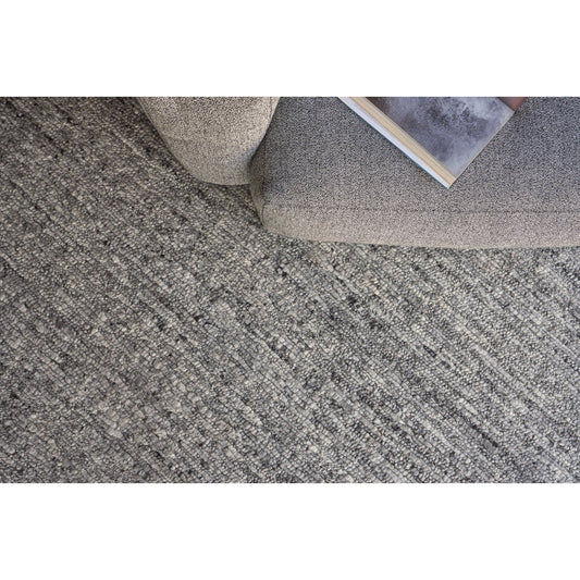Borelli 4712 Rug by Exquisite Rugs in light gray. Made from new zealand wool in a unique style.