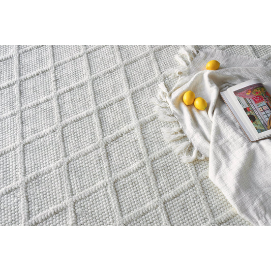 Brentwood 4716 Rug by Exquisite Rugs in white. Made from wool, viscose in a unique style.