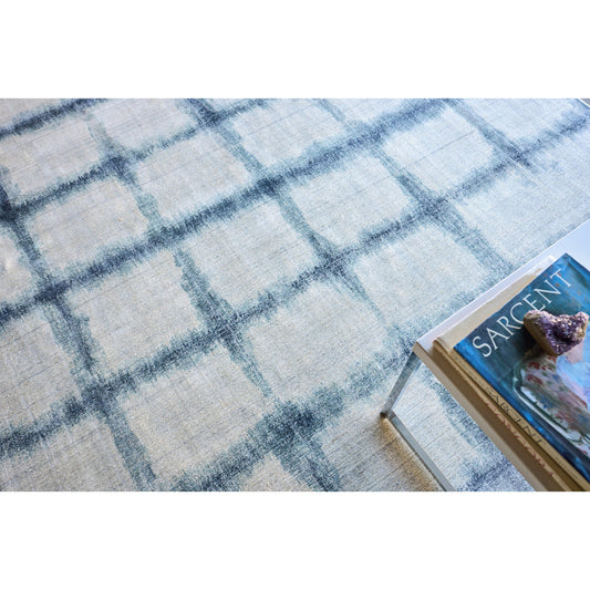 Chroma 4717 Rug by Exquisite Rugs in navy. Made from new zealand wool, bamboo silk in a unique style.