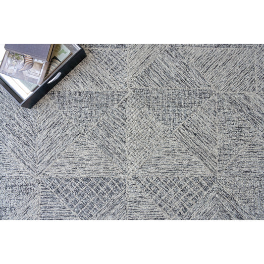 Caprice 4760 Rug by Exquisite Rugs in black, silver. Made from new zealand wool in a unique style.