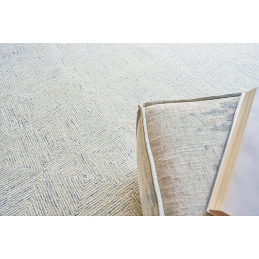 Caprice 4771 Rug by Exquisite Rugs in light blue/ivory. Made from ivory in a unique style.