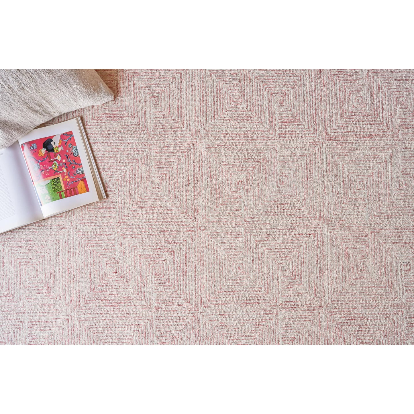 006 SI-2384256,SI-2384257 | Lifestyle | Caprice 4772 Rug by Exquisite Rugs in pink, ivory. Made from new zealand wool in a unique style.