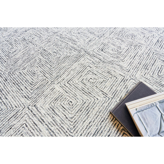 Caprice 4773 Rug by Exquisite Rugs in black/ivory. Made from ivory in a unique style.