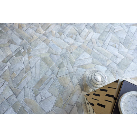Natural Hide 4781 Rug by Exquisite Rugs in ivory. Made from leather hide in a unique style.
