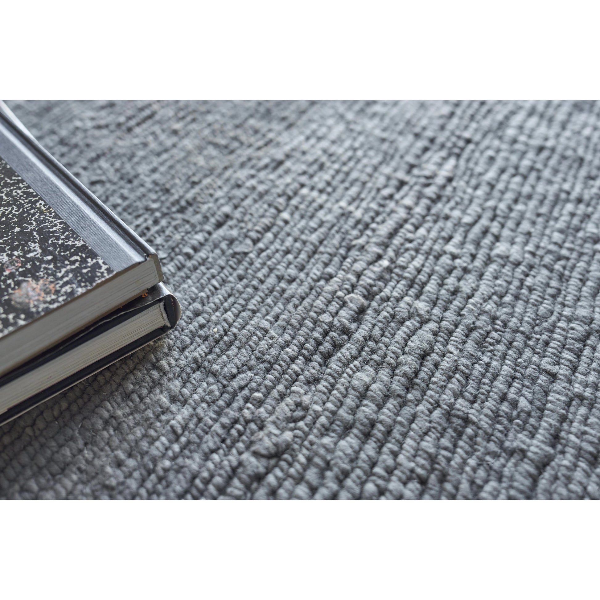 Merino Wool 4805 Rug by Exquisite Rugs in dark gray. Made from merino wool in a unique style.