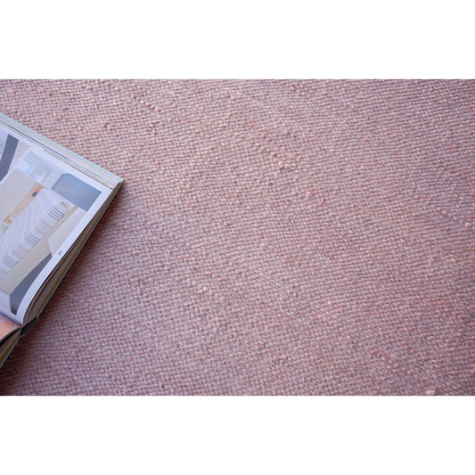 Kashmir 4855 Rug by Exquisite Rugs in light pink. Made from pet in a unique style.