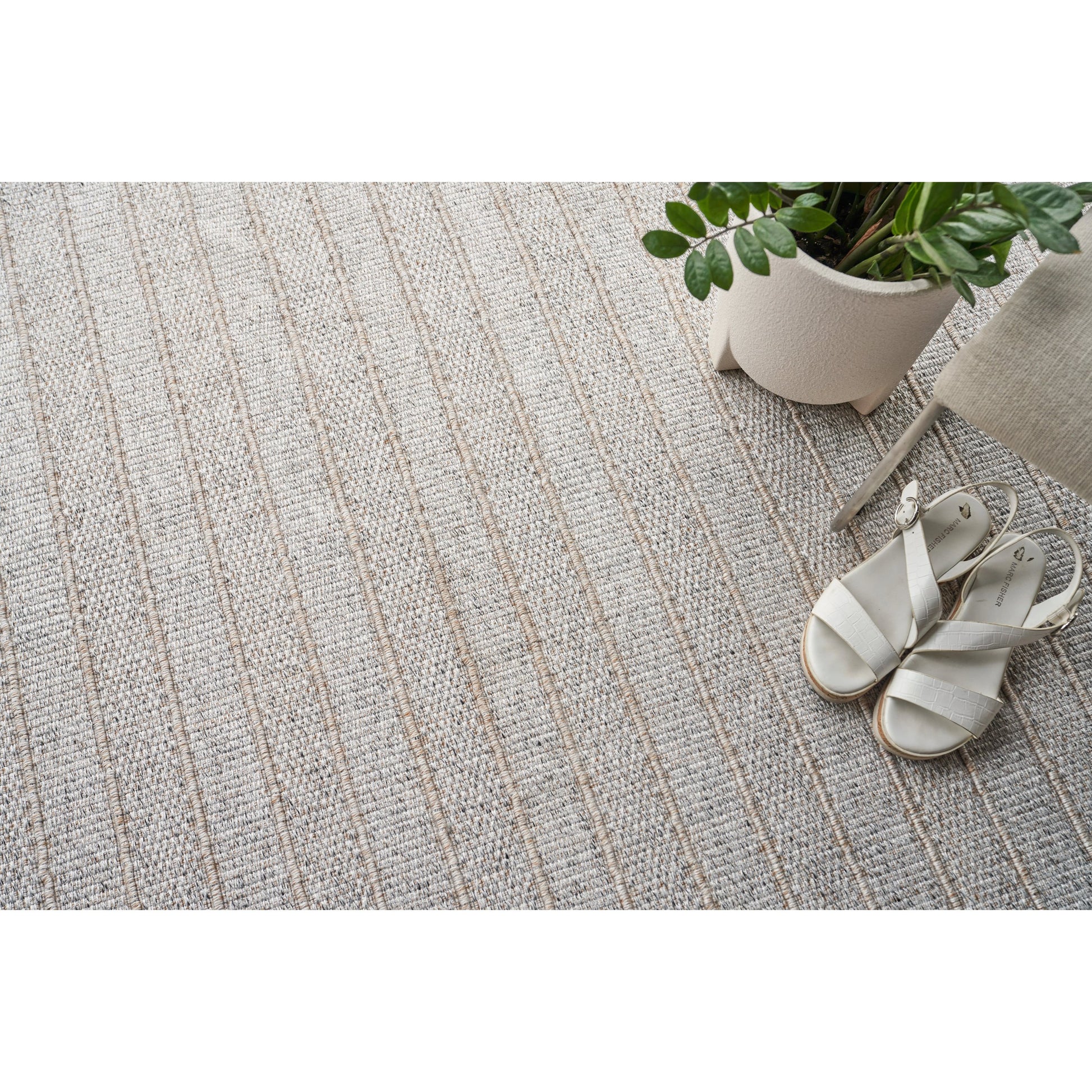 Nova Rug by Exquisite Rugs. Made from pet yarn in a unique style.