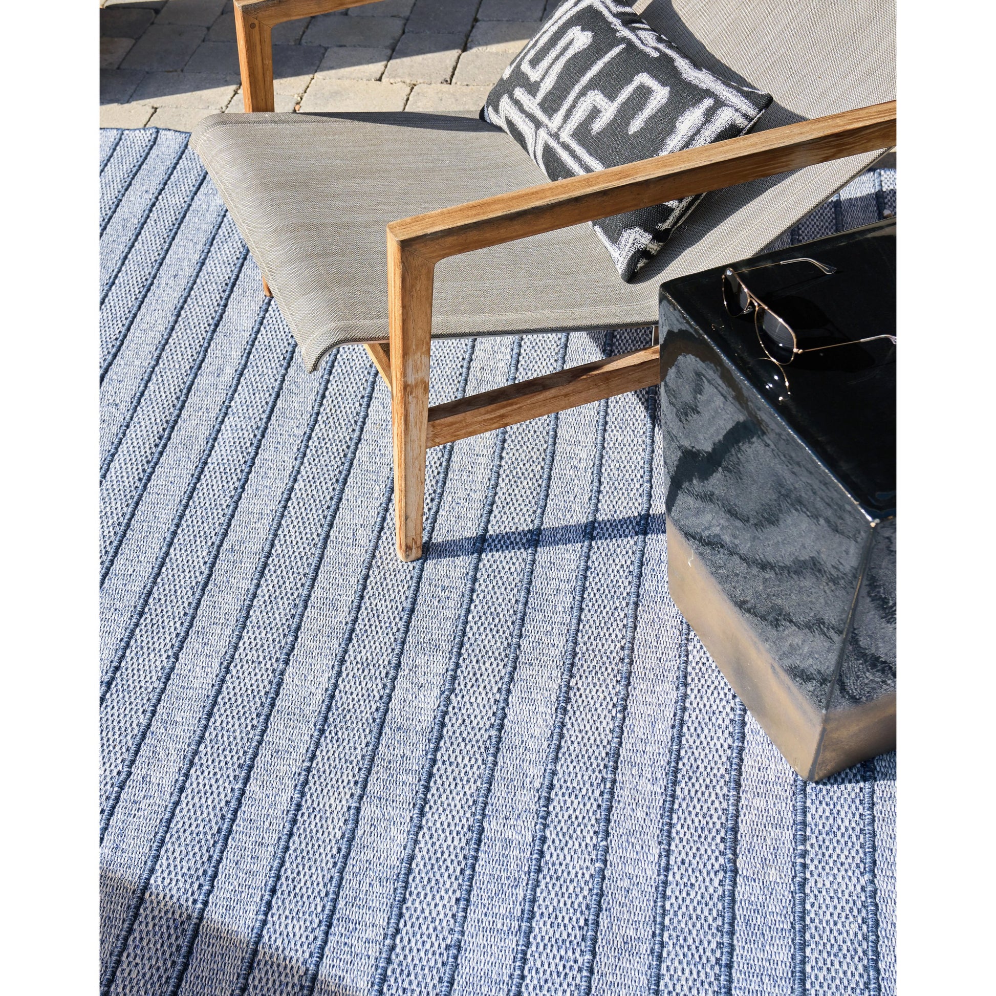 Nova Rug by Exquisite Rugs. Made from pet yarn in a unique style.