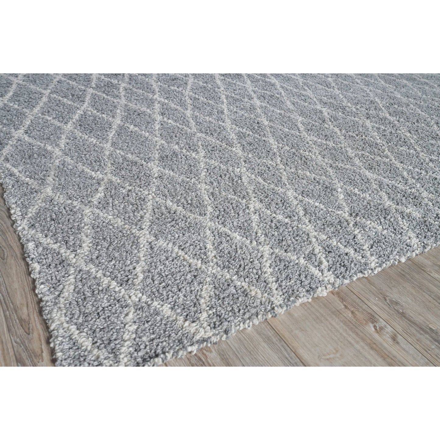 253 SI-2384288,SI-2384289 | Closeup | Giorgio Rug by Exquisite Rugs. Made from pet yarn in a unique style.