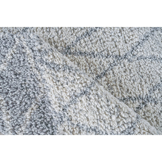 Giorgio 4878 Indoor/Outdoor Rug by Exquisite Rugs in gray, ivory. Made from pet in a unique style.