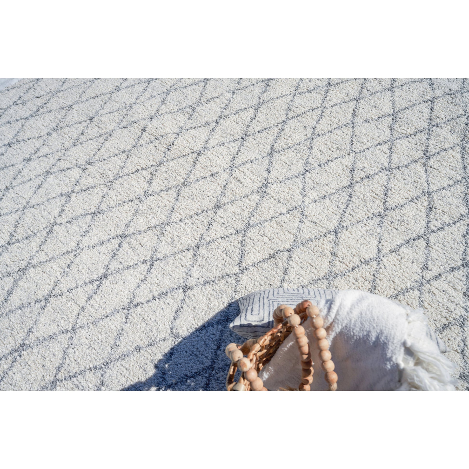 Giorgio Rug by Exquisite Rugs. Made from pet yarn in a unique style.