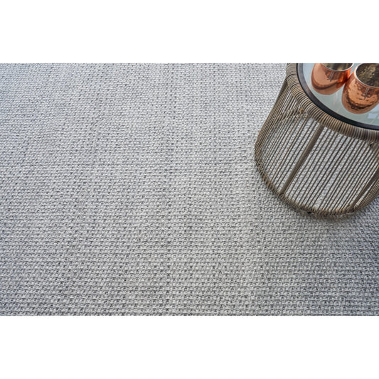 Gamma 4885 Indoor/Outdoor Rug by Exquisite Rugs in silver. Made from pet in a unique style.