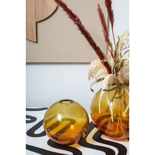 Sunray Budvase by Accent Decor in amber. Made from glass in a unique style.