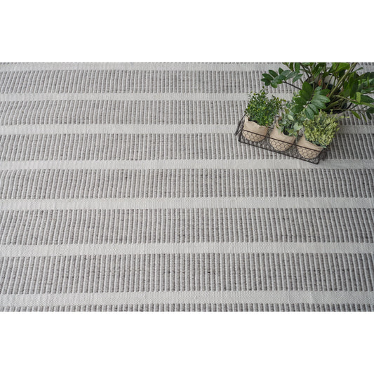 Boca 4888 Indoor/Outdoor Rug by Exquisite Rugs in ivory, gray. Made from pet in a unique style.