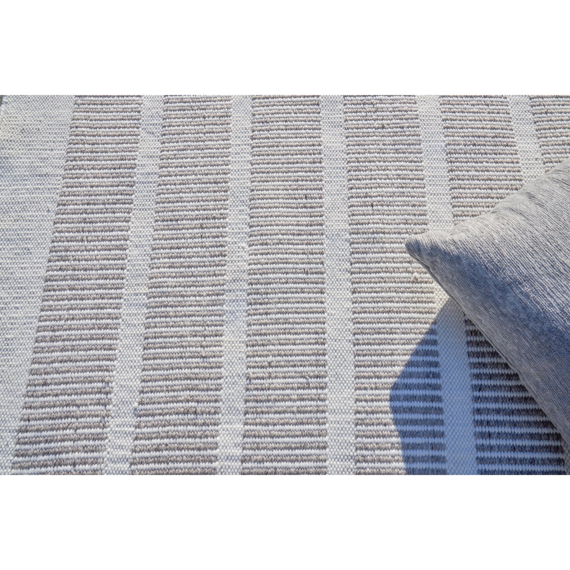 Boca Rug by Exquisite Rugs. Made from pet yarn in a unique style.