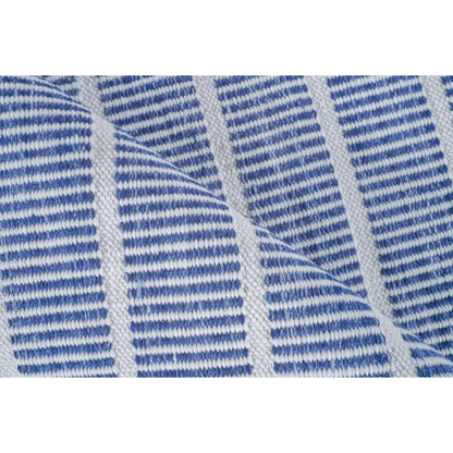 Boca 4890 Rug by Exquisite Rugs in ivory, blue. Made from pet yarn in a unique style.