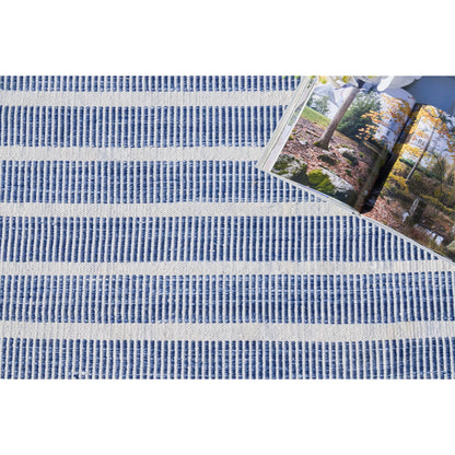 Boca 4890 Rug by Exquisite Rugs in ivory, blue. Made from pet yarn in a unique style.