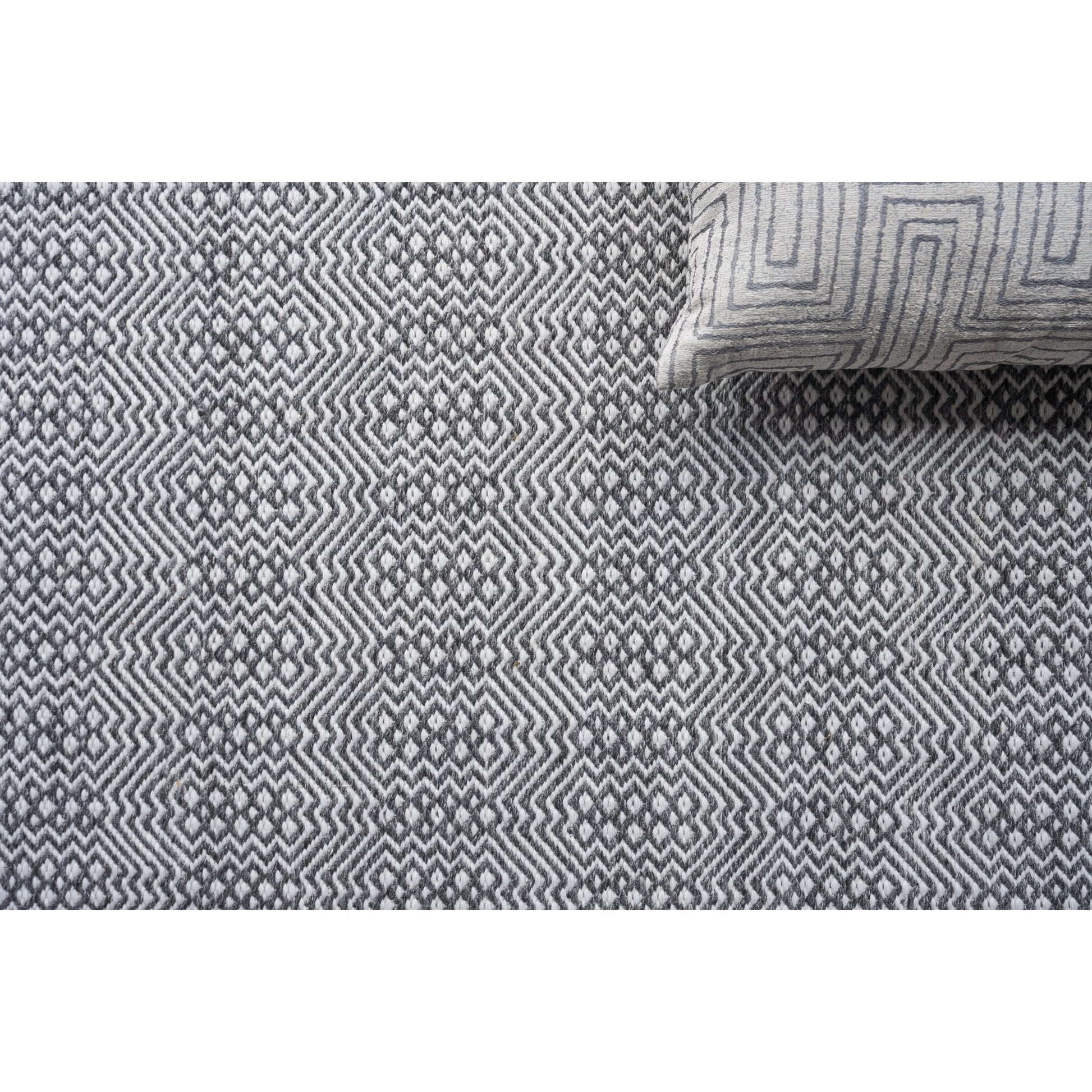 Echo Rug by Exquisite Rugs. Made from pet yarn in a unique style.