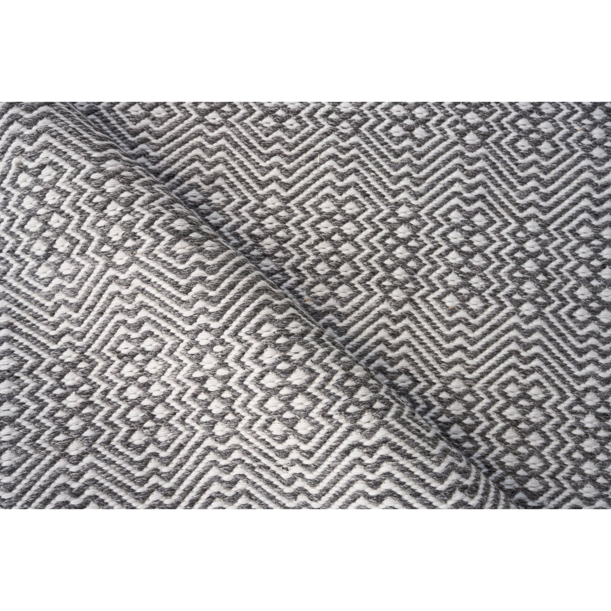 Echo Rug by Exquisite Rugs. Made from pet yarn in a unique style.