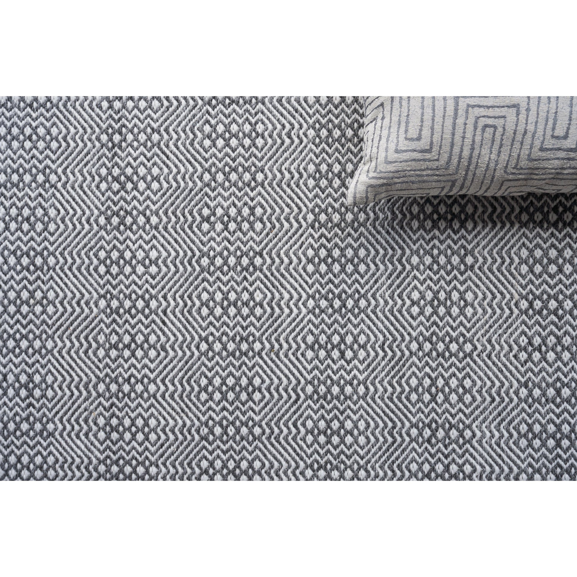 Echo Rug by Exquisite Rugs. Made from pet yarn in a unique style.
