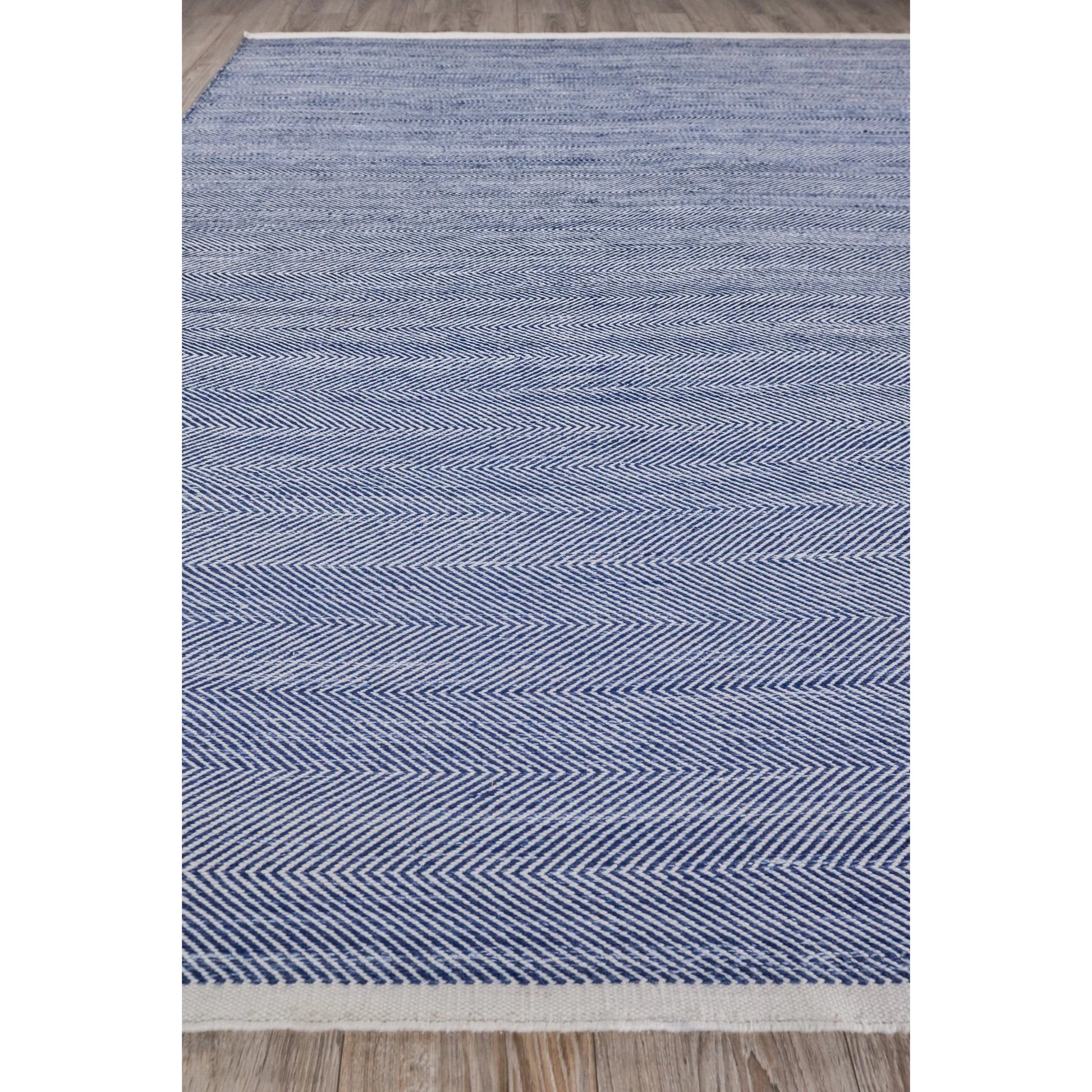 Bintan 4895 Rug by Exquisite Rugs in ivory, blue. Made from pet yarn in a unique style.