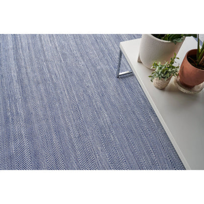 Bintan 4895 Rug by Exquisite Rugs in ivory, blue. Made from pet yarn in a unique style.