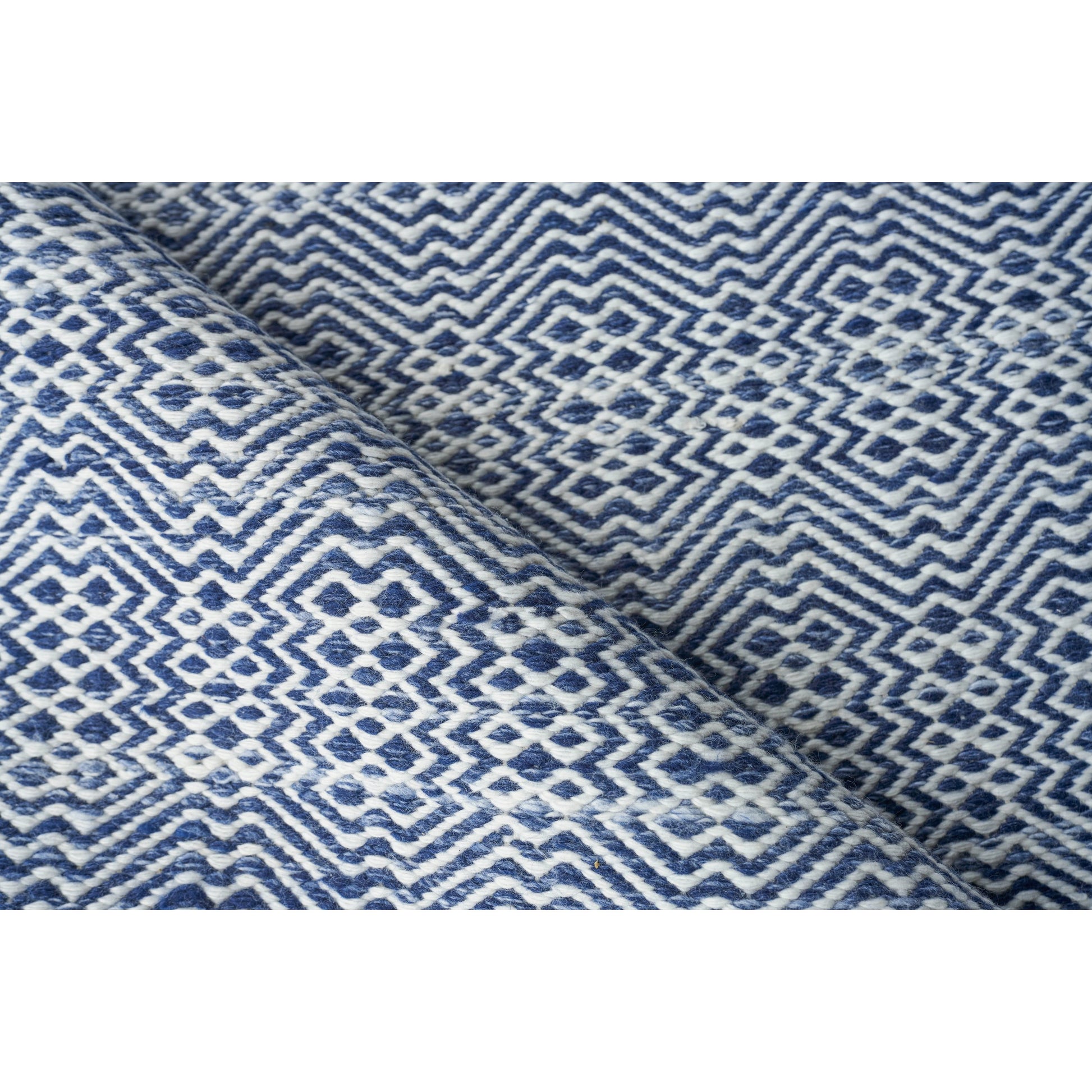 Echo Rug by Exquisite Rugs. Made from pet yarn in a unique style.