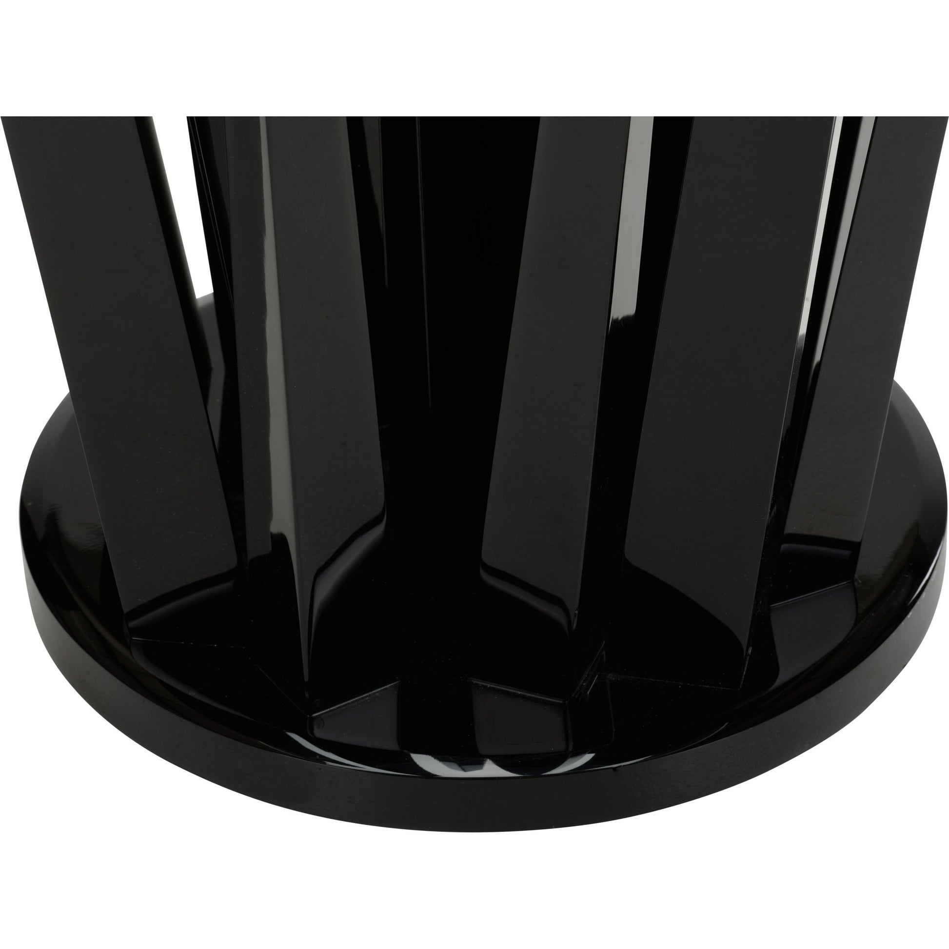 Geode End Table by Wildwood. Made from acrylic/glass in a modern style.