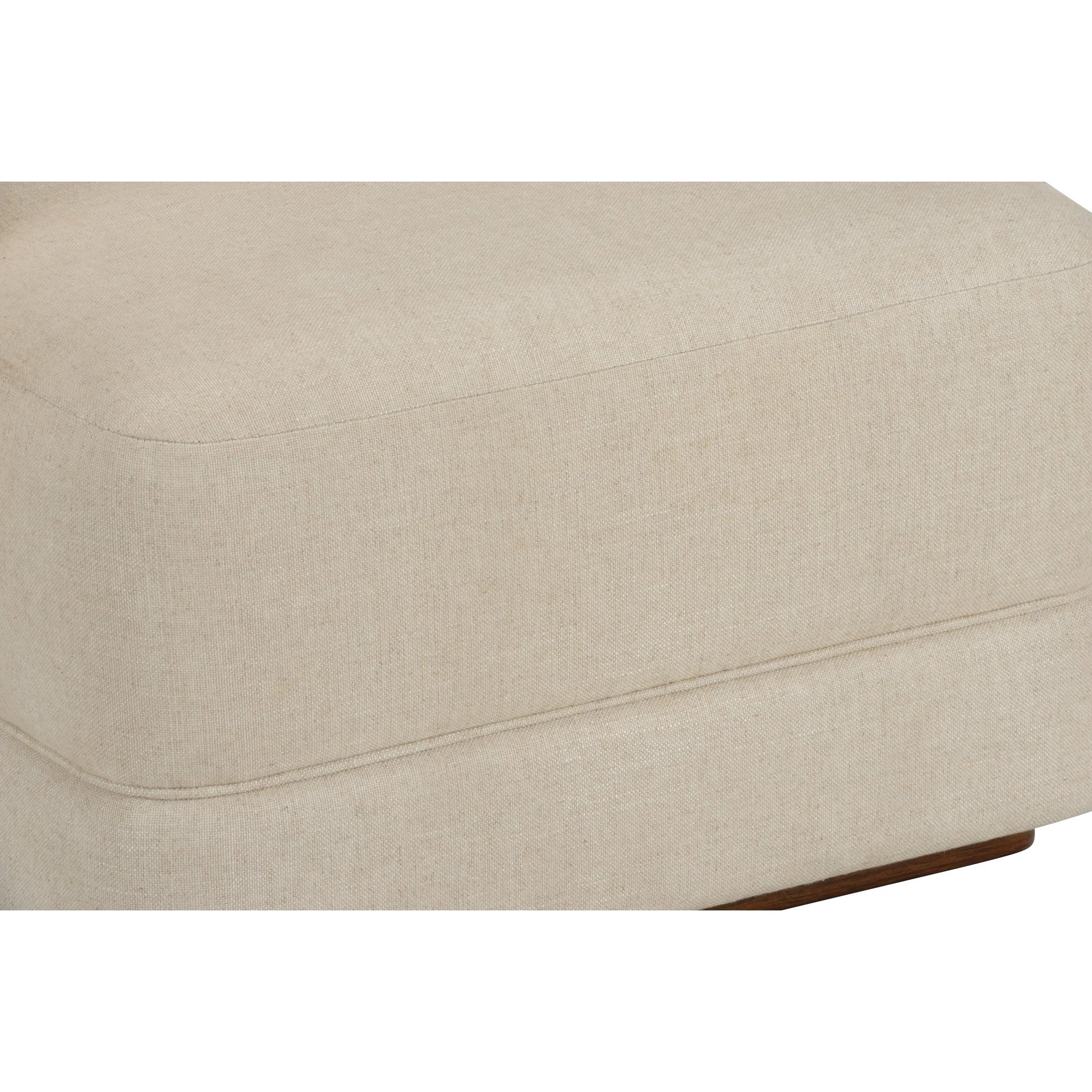 Piano Chaise by Wildwood in white, cream and cream. Made from unique in a unique style.
